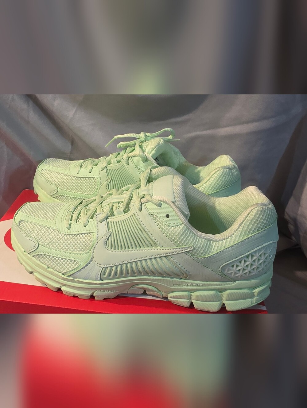 Nike Air Zoom Vomero 5  Shoes Vapor Green HF5493-301 Men Size 10 NWB